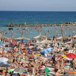 Litoralul pentru Toți: 39 de lei de noapte, dar ce oferiți?
